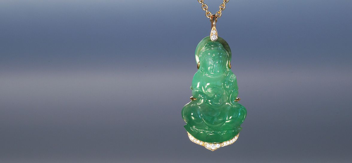 jade pendant 