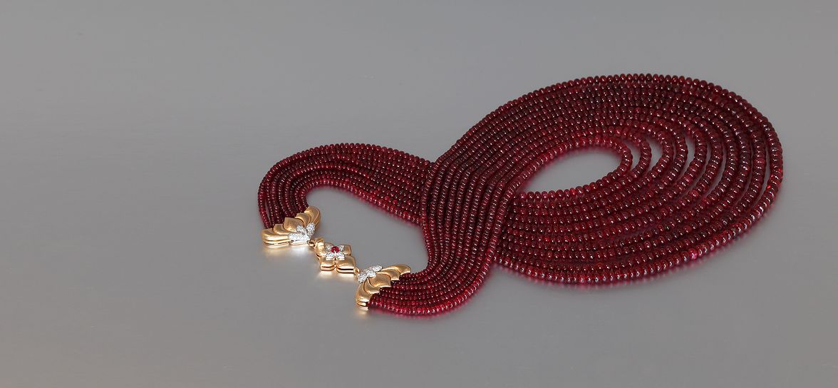 Spinel-necklace 