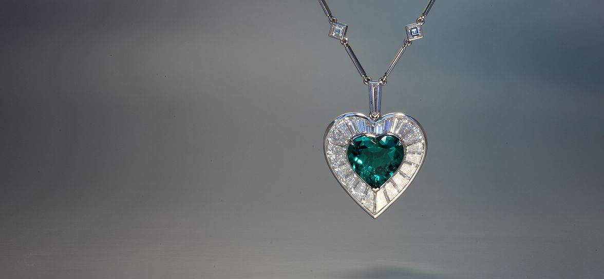 Emerald heart necklace 