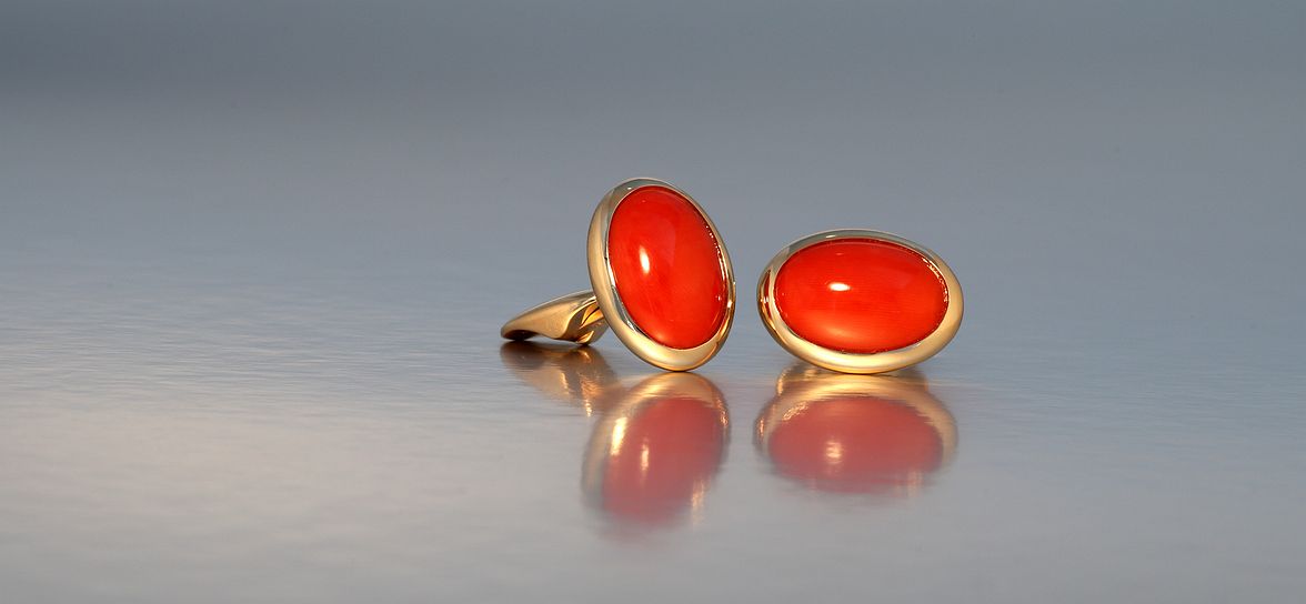 Cufflinks with coral